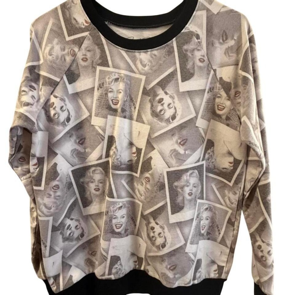 Marilyn Monroe Sweatshirt Womens Small Gray All Over Polaroid‎ Print Raglan Trim